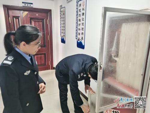 资溪县司法局深入法律服务机构开展消防安全检查 图